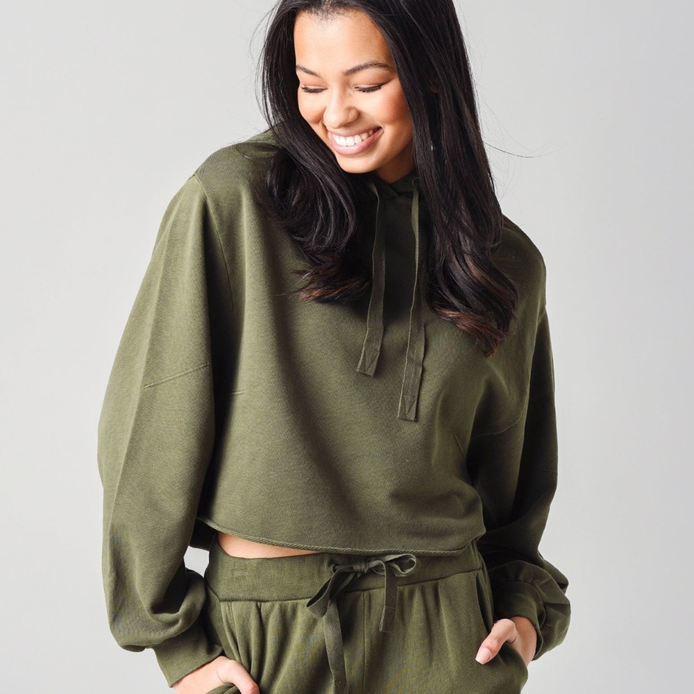 Frame Crop Easy Hoodie Sweatshirt